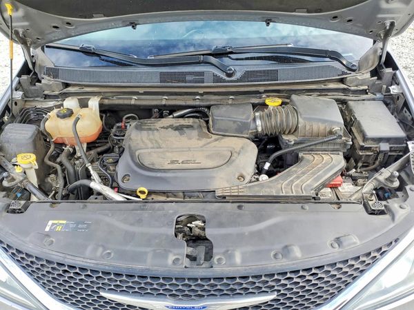2019 CHRYSLER PACIFICA