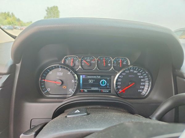 2015 CHEVROLET SUBURBAN LT