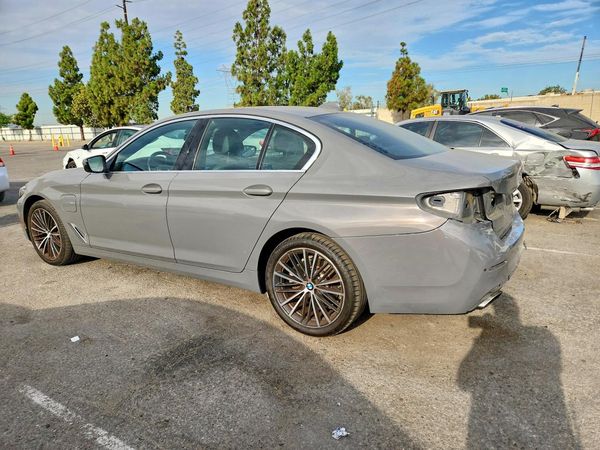 2021 BMW 530E