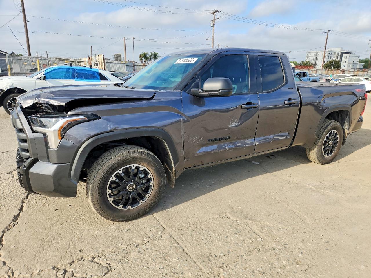 2023 TOYOTA TUNDRA SR5
