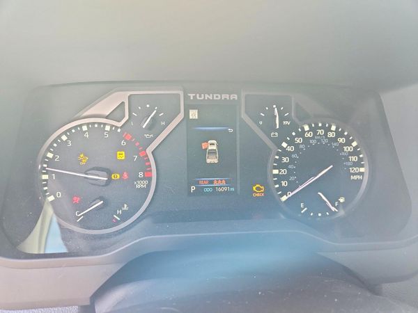 2023 TOYOTA TUNDRA SR5