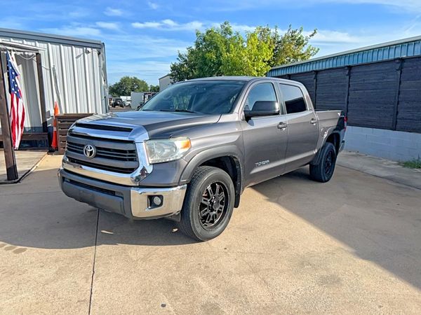 2015 TOYOTA TUNDRA SR5 Grade