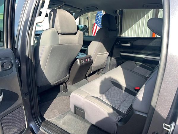 2015 TOYOTA TUNDRA SR5 Grade