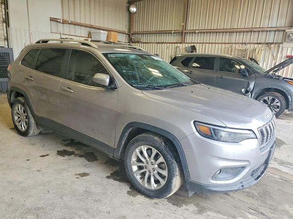 2019 JEEP CHEROKEE LATITUDE FWD