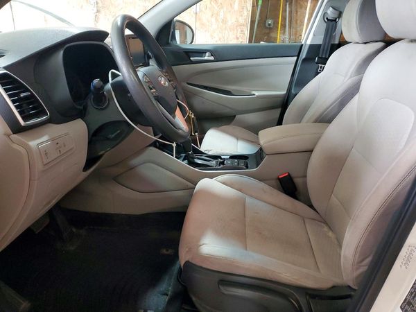 2021 HYUNDAI TUCSON SE