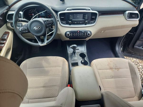 2017 KIA SORENTO