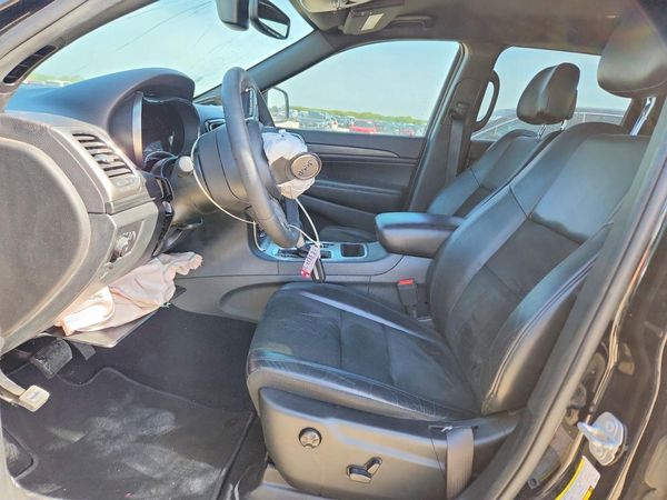 2019 JEEP GRAND CHEROKEE LAREDO 4X4