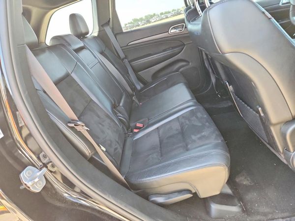 2019 JEEP GRAND CHEROKEE LAREDO 4X4