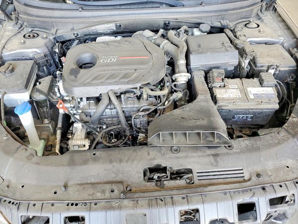 2018 HYUNDAI SONATA — Engine bay