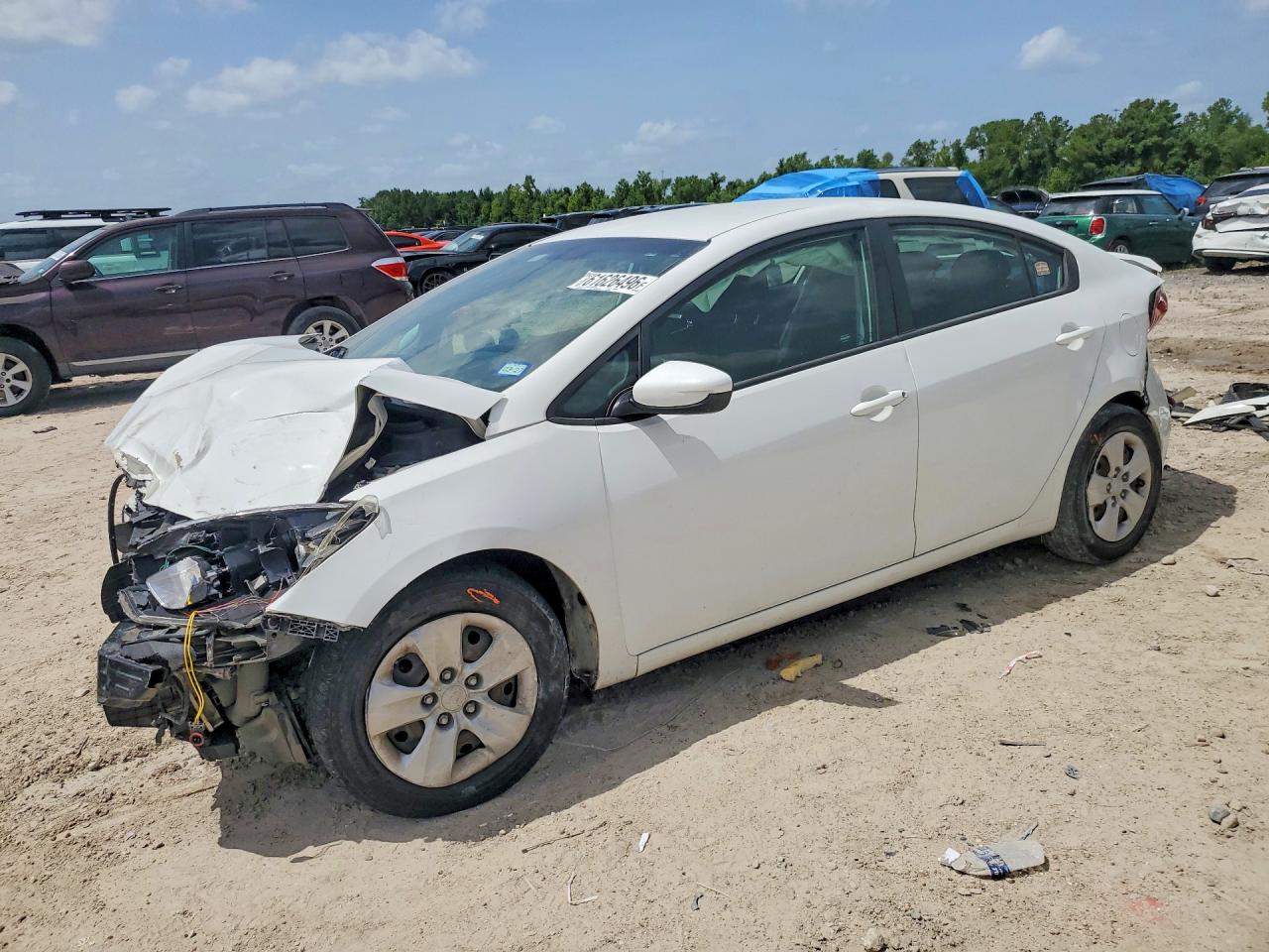 2016 KIA FORTE GL (Middle-Low Grade)