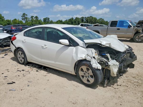 2016 KIA FORTE GL (Middle-Low Grade)