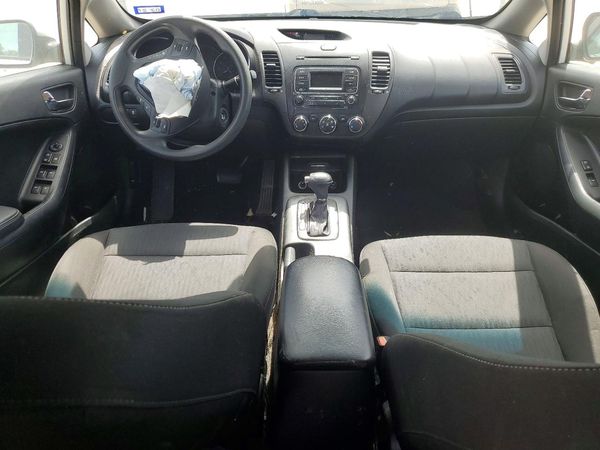 2016 KIA FORTE GL (Middle-Low Grade)