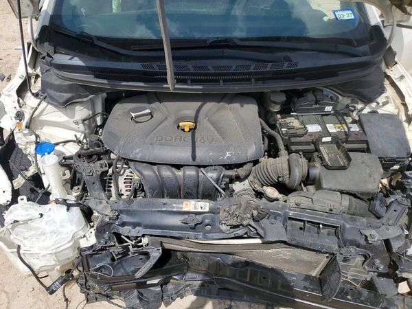 2016 KIA FORTE GL (Middle-Low Grade)