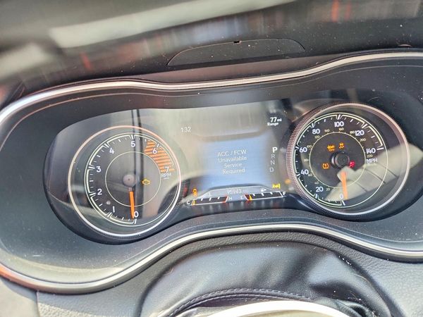 2019 JEEP CHEROKEE Overland — ODOM