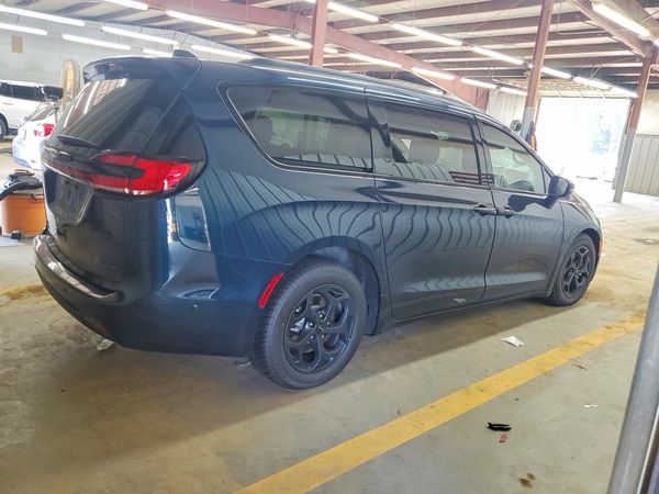 2024 CHRYSLER PACIFICA Select — PSRA