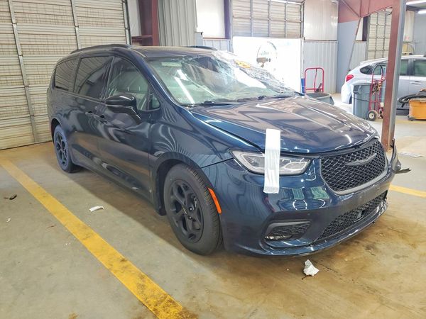 2024 CHRYSLER PACIFICA Select — Passenger 3/4