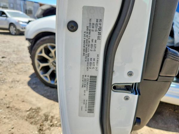 2018 CHRYSLER 300