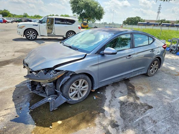 2018 HYUNDAI ELANTRA