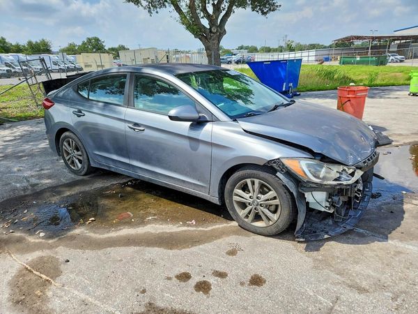 2018 HYUNDAI ELANTRA