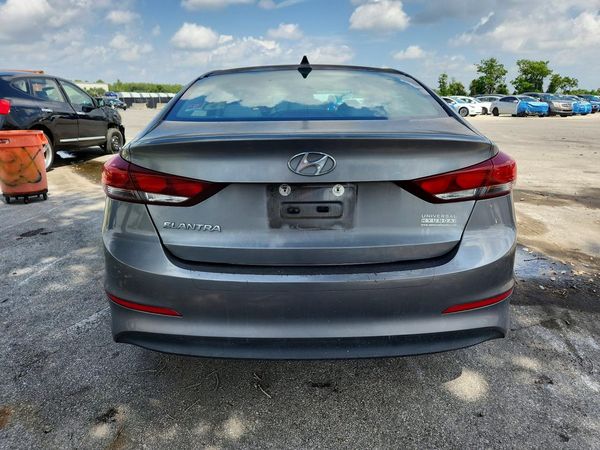 2018 HYUNDAI ELANTRA