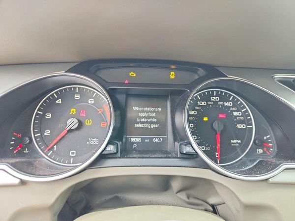 2012 AUDI A5 quattro Premium Plus