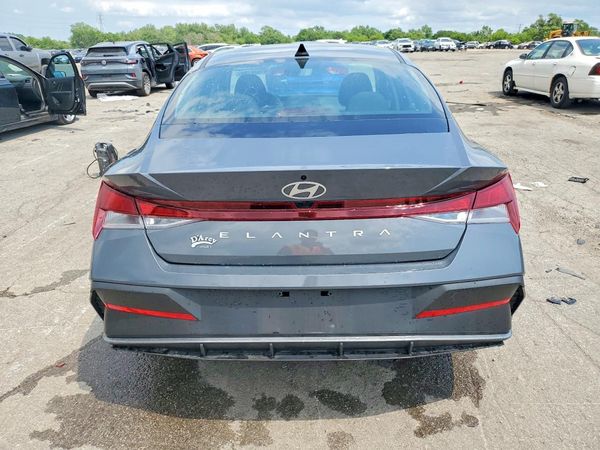 2025 HYUNDAI ELANTRA SE — DIRR