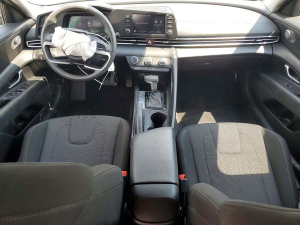 2025 HYUNDAI ELANTRA SE — CKPT