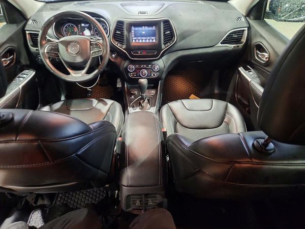 2019 JEEP CHEROKEE LATITUDE PLUS 4X4