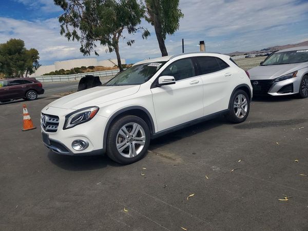 2020 MERCEDES-BENZ GLA GLA250