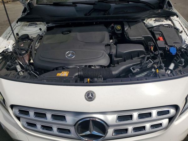 2020 MERCEDES-BENZ GLA GLA250