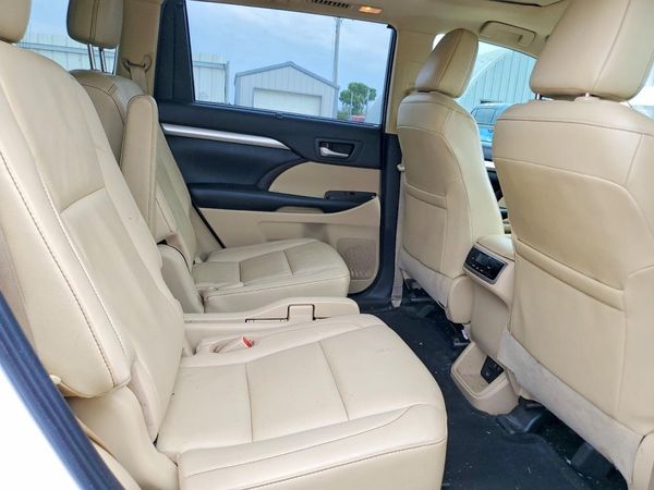 2019 TOYOTA HIGHLANDER