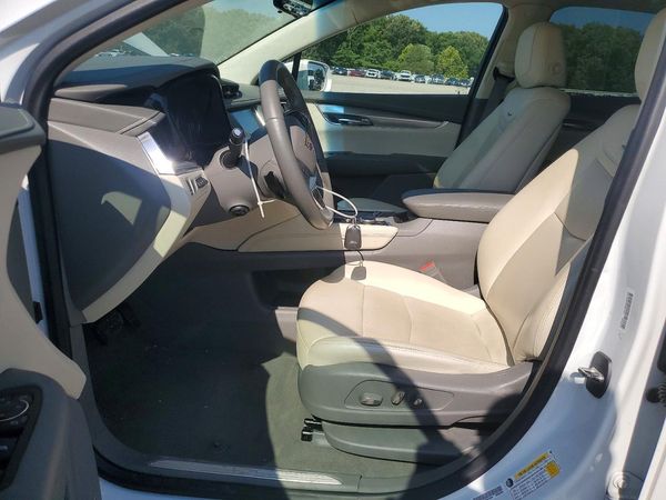 2020 CADILLAC XT5