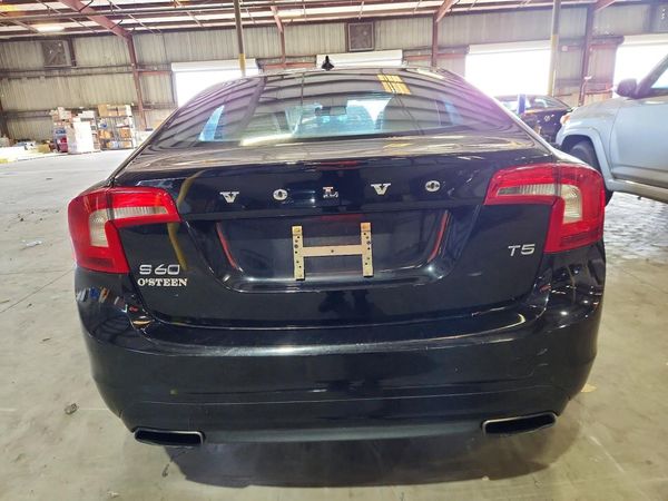 2014 VOLVO S60 — DIRR