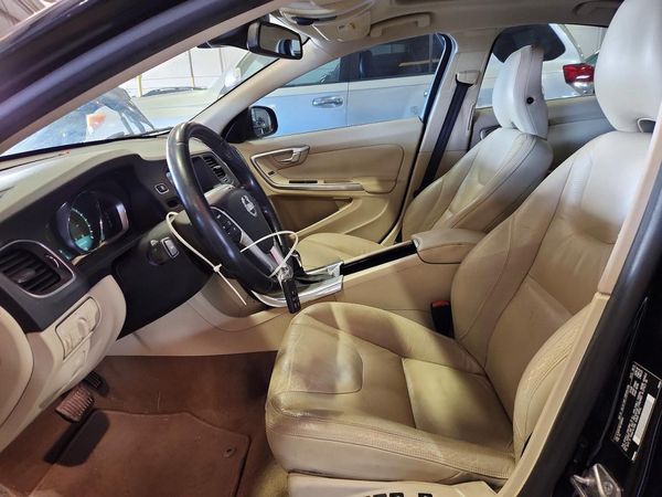 2014 VOLVO S60 — DENT