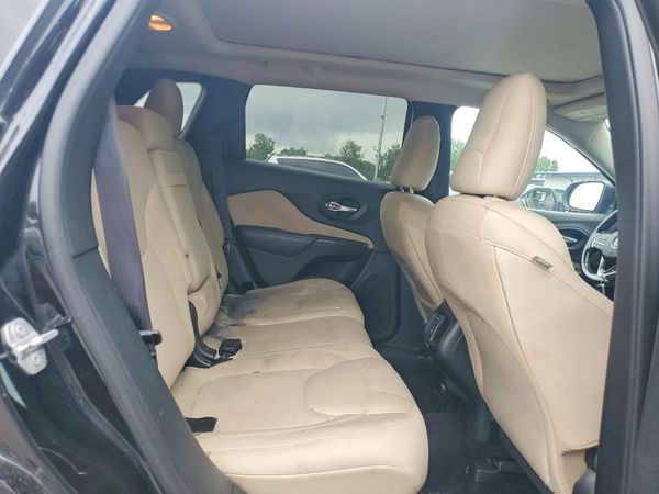 2015 JEEP CHEROKEE LATITUDE 4X4