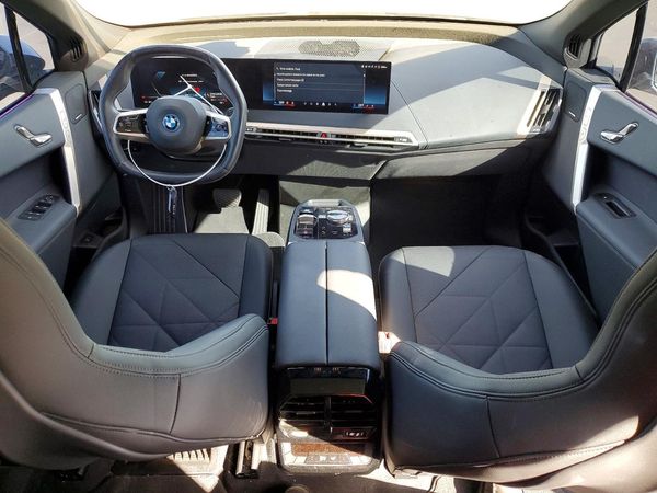 2024 BMW IX