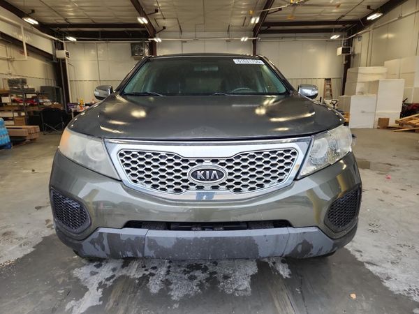 2013 KIA SORENTO Base / LX