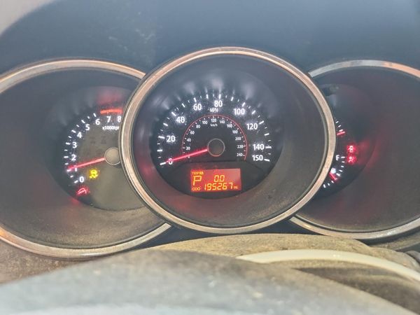 2013 KIA SORENTO Base / LX