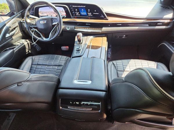 2024 CADILLAC ESCALADE Sport Platinum