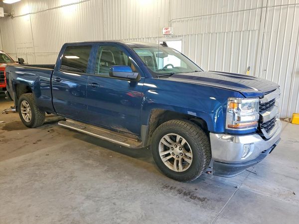 2017 CHEVROLET SILVERADO LT