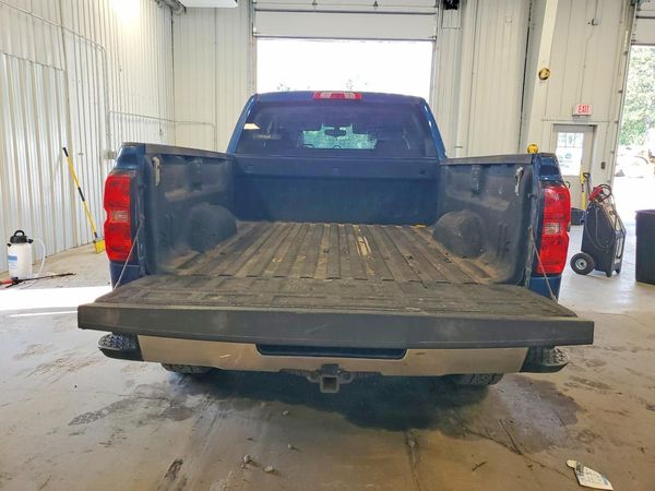 2017 CHEVROLET SILVERADO LT