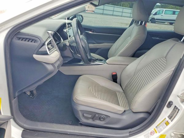 2018 TOYOTA CAMRY