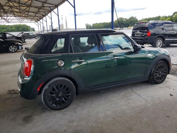 2018 MINI COOPER