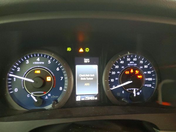 2015 TOYOTA SIENNA