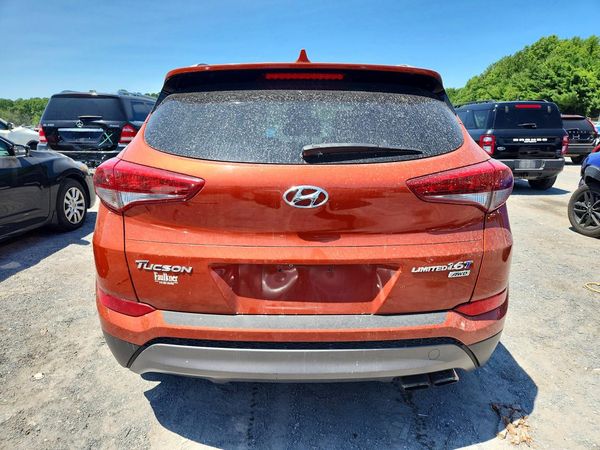 2016 HYUNDAI TUCSON