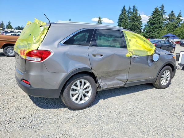 2017 KIA SORENTO L, LX