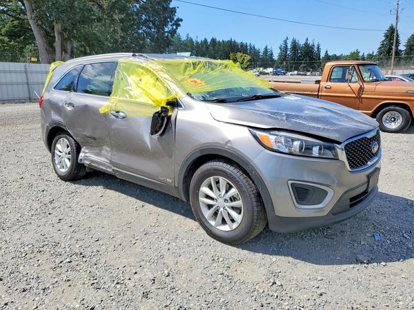 2017 KIA SORENTO L, LX