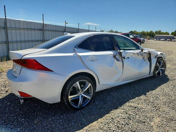 2018 LEXUS IS