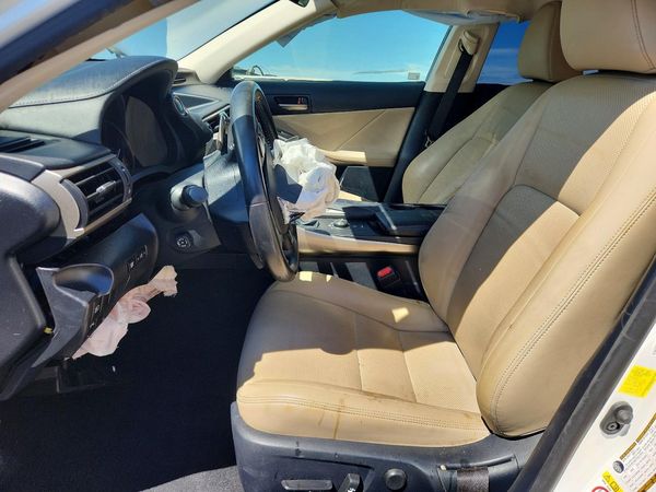 2018 LEXUS IS