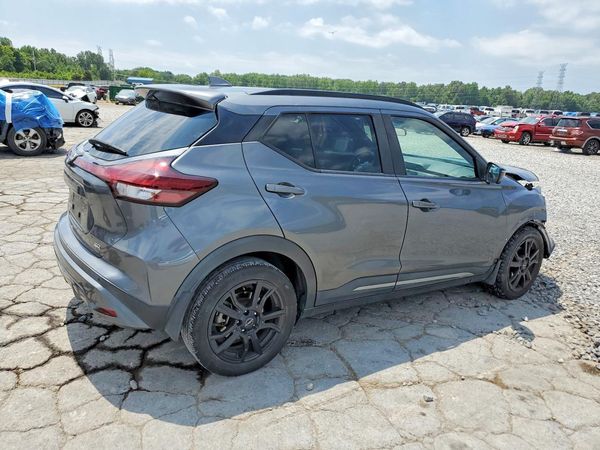 2022 NISSAN KICKS SR